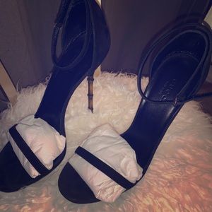 Gucci Kid Scamosciato Nero